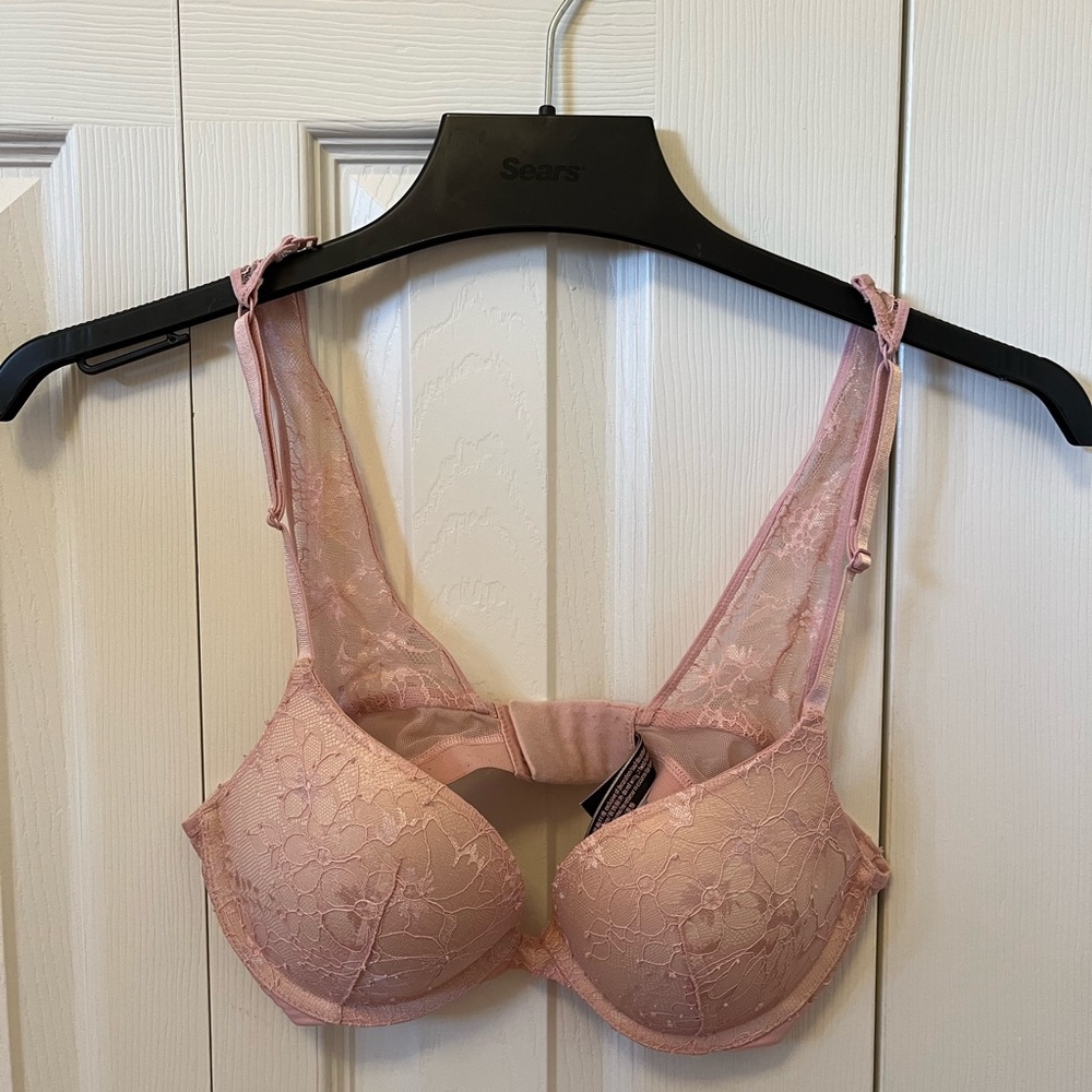 Victoria’s Secret Pink Lace Bra-32C/C70